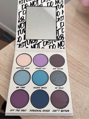 Bh Cosmetics - Do not disturb palette